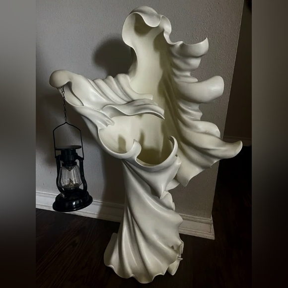 3ft Cracker Barrel Ghost viral tiktok ghost authentic - Picture 2 of 4